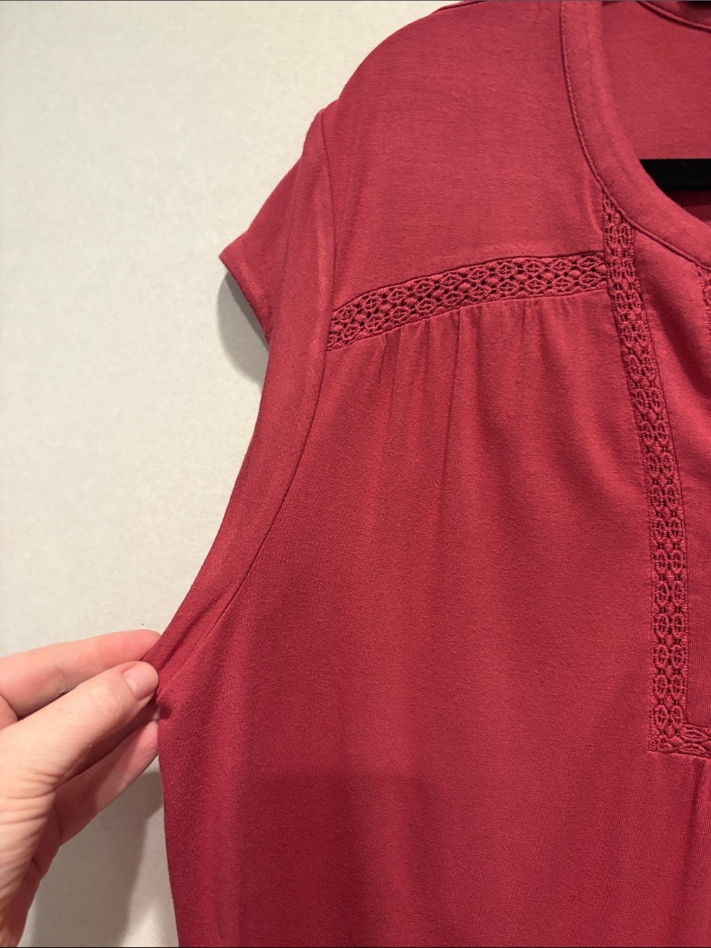 Daniel Rainn Namika Split Neck Knit Top. Blouse Dark Pink. - Picture 7 of 13